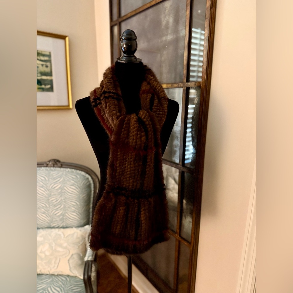 NWT!! CARLISLE PLAID MINK SCARF